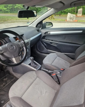 Opel Astra cena 8000 przebieg: 351218, rok produkcji 2006 z Połaniec małe 154
